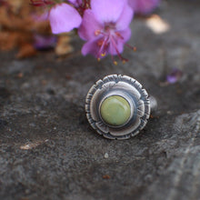 Load image into Gallery viewer, Flower Face of Mine Ring size 6.25
