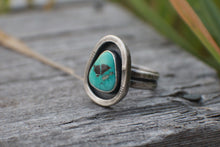 Load image into Gallery viewer, River Keeper Ring: Size 10 High Grade Carico Lake Turquoise
