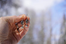 Load image into Gallery viewer, Montana Agate Mini Danglers #1
