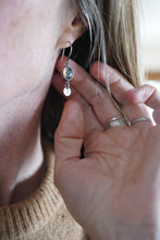 Load image into Gallery viewer, Montana Agate Mini Danglers #1
