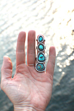 Load image into Gallery viewer, River Keeper Ring: Size 10 High Grade Carico Lake Turquoise
