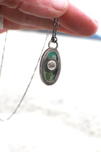 Load image into Gallery viewer, Wild Ice Pendant #5 -Oval with link &amp; bar chain at 18&quot;
