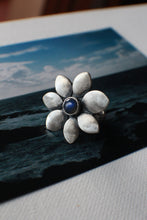 Load image into Gallery viewer, Labradorite Bloom Ring size 7.5
