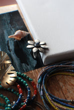 Load image into Gallery viewer, Labradorite Bloom Ring size 7.5
