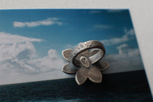 Load image into Gallery viewer, Labradorite Bloom Ring size 7.5
