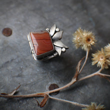 Load image into Gallery viewer, Dryhead Agate Ring - Floral size 6.5
